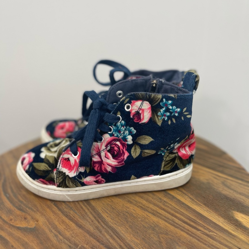 Girls floral velvet high top sneaker